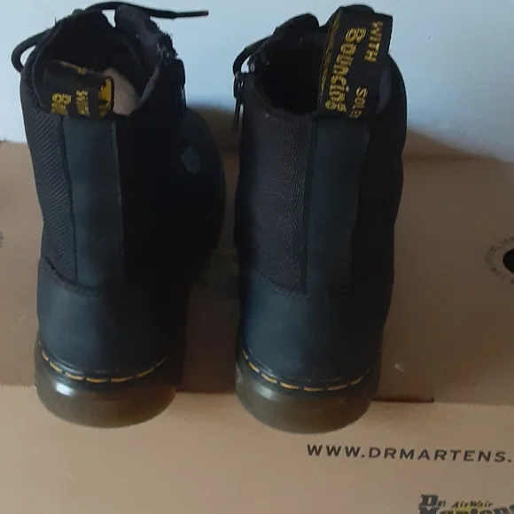 DR MARTENS  boots   size  7 - Picture 3 of 5